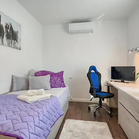 Holiday Home Bokan * Pula